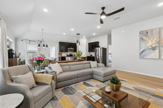 217 Crescent Avenue, Melissa, TX 75454