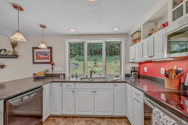 29 Wooley Pasture Road, Plymouth, NH 03264