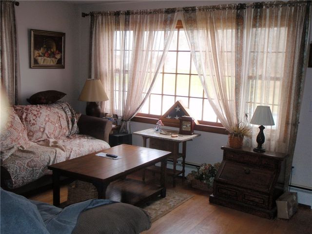 11 Kennedy Drive, Coventry, RI 02816