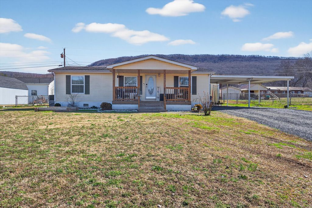 493 Woodmont Drive, Whitwell, TN 37397