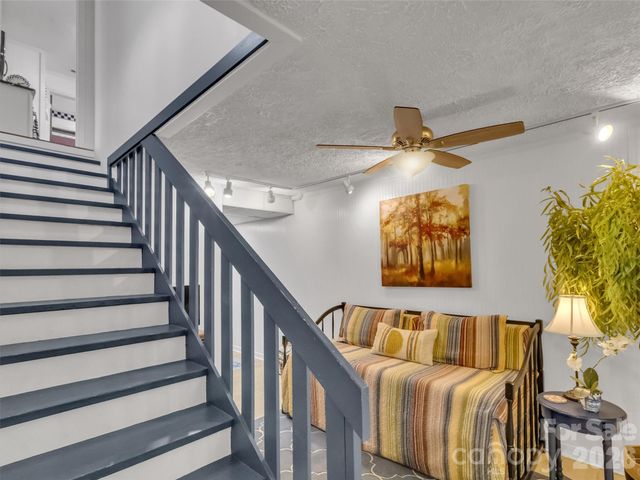211 Rustic Road, Waynesville, NC 28786