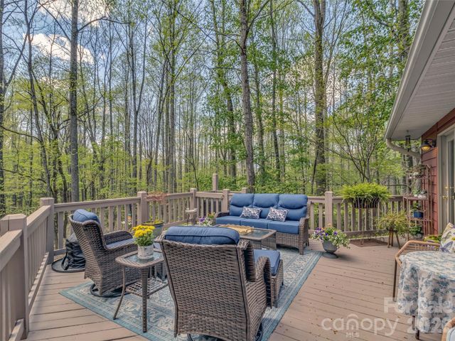 211 Rustic Road, Waynesville, NC 28786