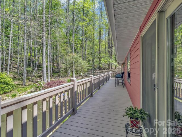211 Rustic Road, Waynesville, NC 28786
