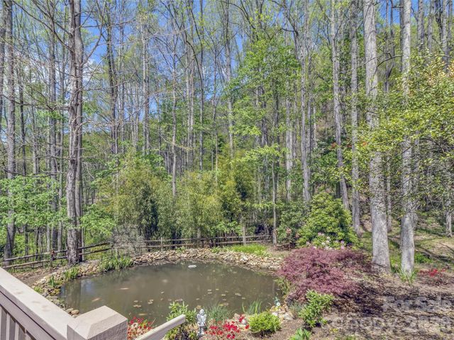 211 Rustic Road, Waynesville, NC 28786