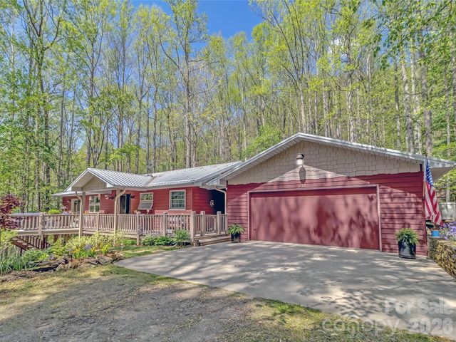 211 Rustic Road, Waynesville, NC 28786