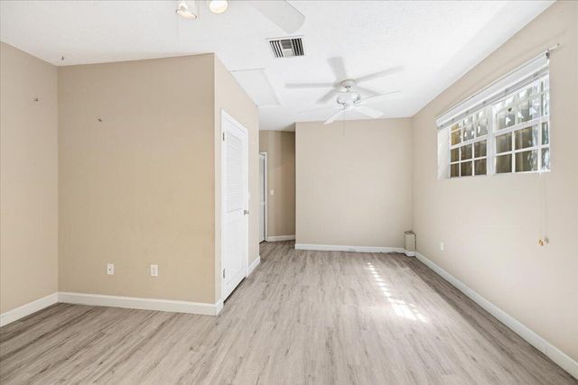 284 35th Avenue, Vero Beach, FL 32968