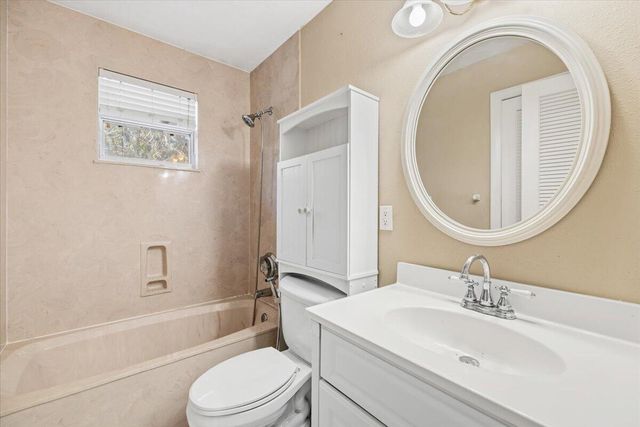 284 35th Avenue, Vero Beach, FL 32968