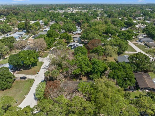 284 35th Avenue, Vero Beach, FL 32968