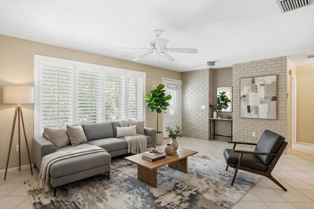 284 35th Avenue, Vero Beach, FL 32968