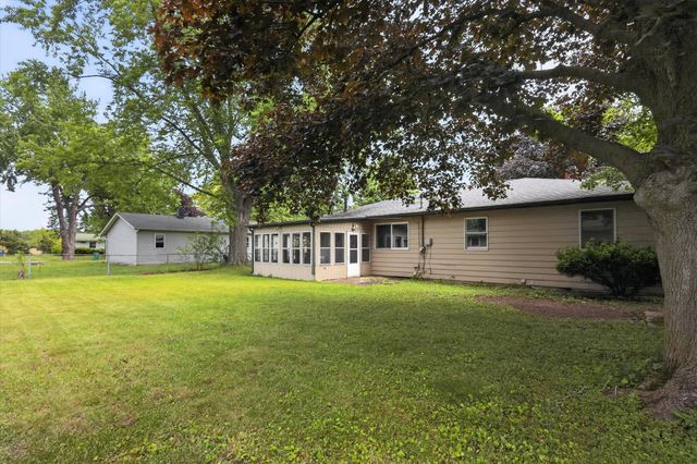 222 Greenwood Drive, La Porte, IN 46350