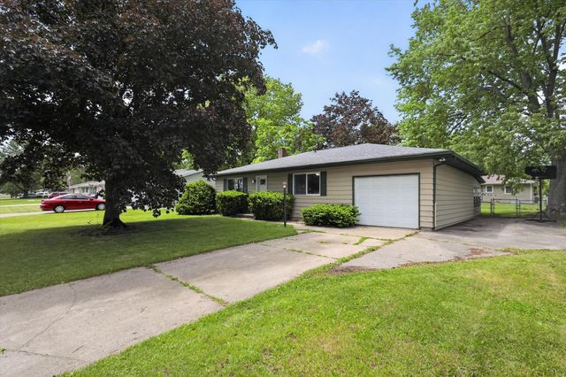 222 Greenwood Drive, La Porte, IN 46350