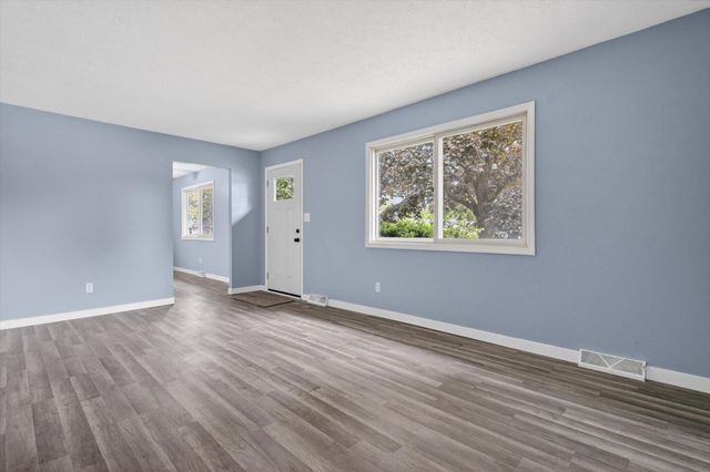 222 Greenwood Drive, La Porte, IN 46350