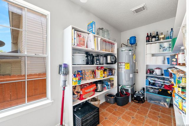 10214 Wilderness Gap, San Antonio, TX 78254