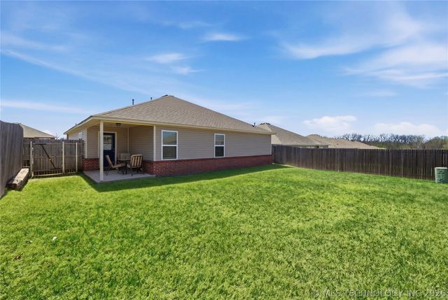 5921 E 148th Place S, Bixby, OK 74008