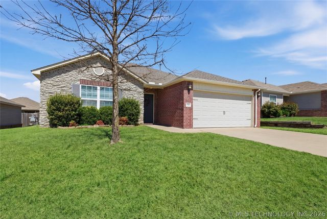 5921 E 148th Place S, Bixby, OK 74008