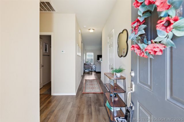 5921 E 148th Place S, Bixby, OK 74008