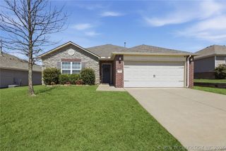 5921 E 148th Place S, Bixby, OK 74008