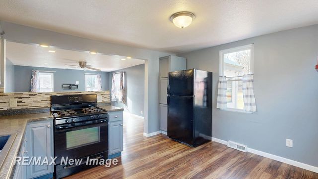 2845 Weigl Road, Saginaw, MI 48609