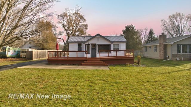 2845 Weigl Road, Saginaw, MI 48609