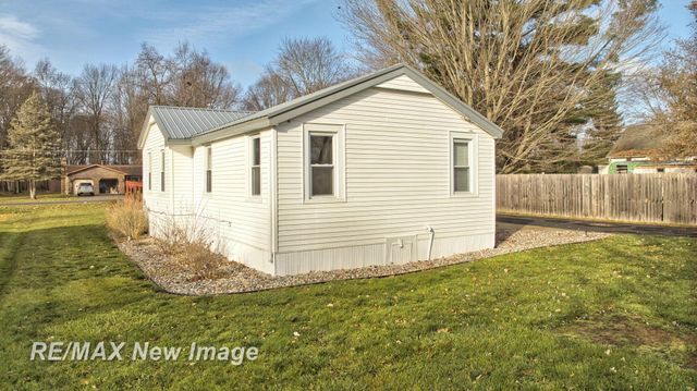 2845 Weigl Road, Saginaw, MI 48609