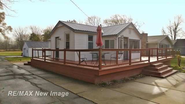 2845 Weigl Road, Saginaw, MI 48609