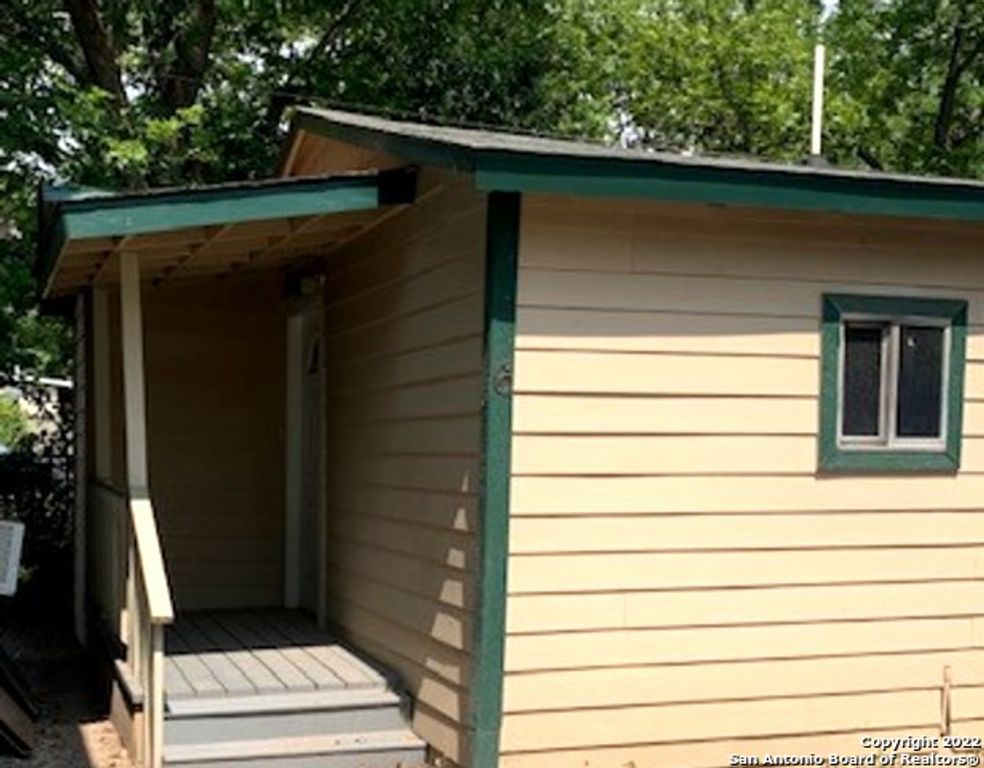403 Terrell Ave Apt 6, San Antonio, TX 78214