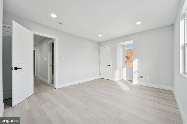 6506 N PARK AVE, Philadelphia, PA 19126