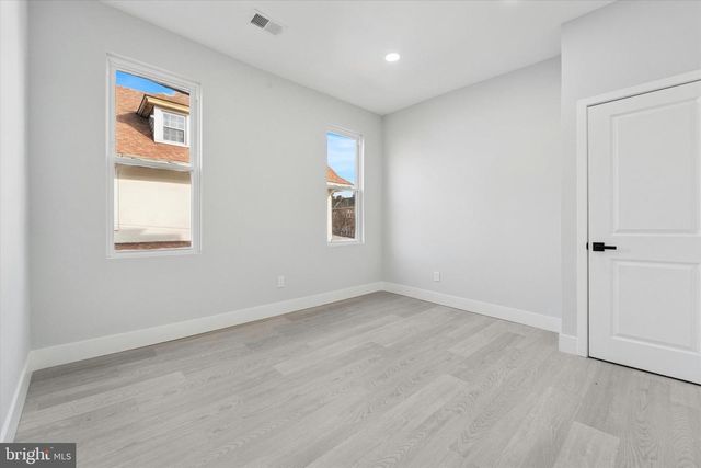 6506 N PARK AVE, Philadelphia, PA 19126