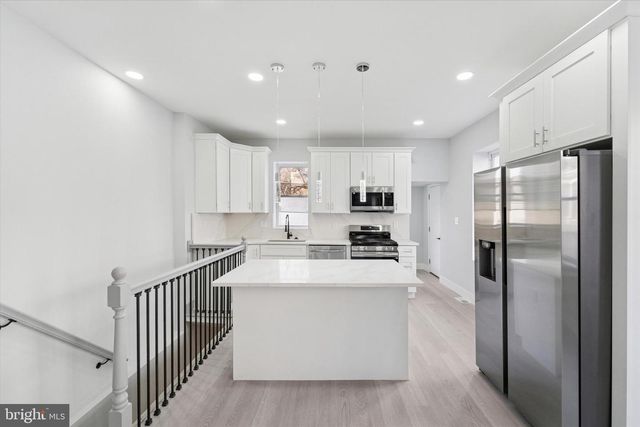 6506 N PARK AVE, Philadelphia, PA 19126