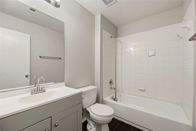 7634 Appleberry Drive, Cypress, TX 77433