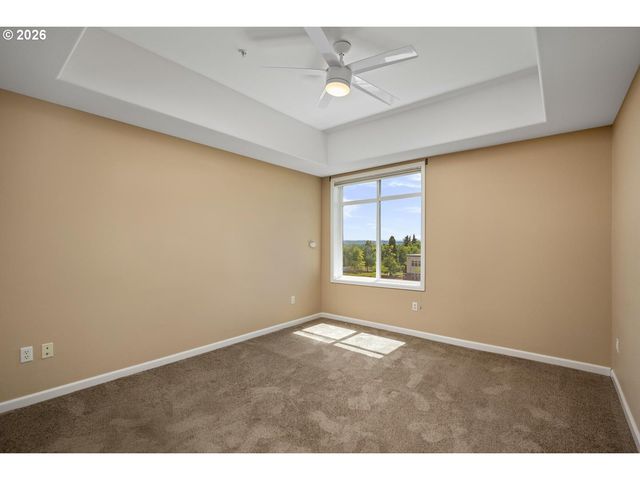 4884 Nw PROMENADE Ter 310, Portland, OR 97229