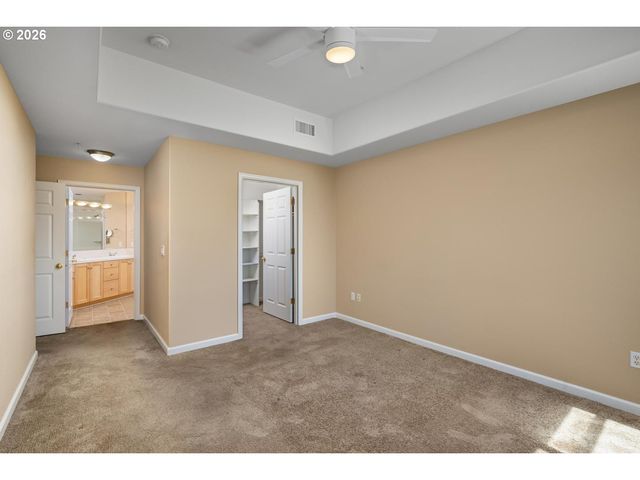 4884 Nw PROMENADE Ter 310, Portland, OR 97229