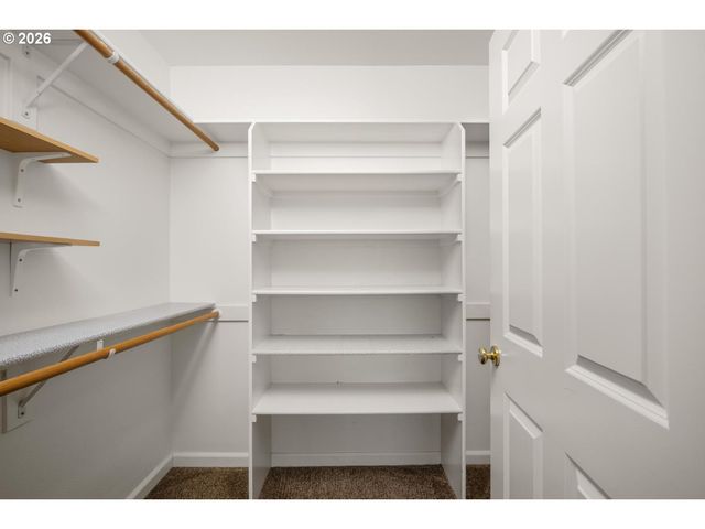 4884 Nw PROMENADE Ter 310, Portland, OR 97229