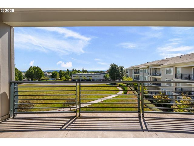4884 Nw PROMENADE Ter 310, Portland, OR 97229