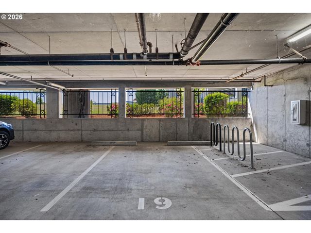 4884 Nw PROMENADE Ter 310, Portland, OR 97229