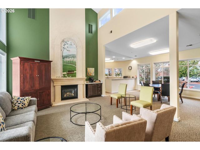 4884 Nw PROMENADE Ter 310, Portland, OR 97229