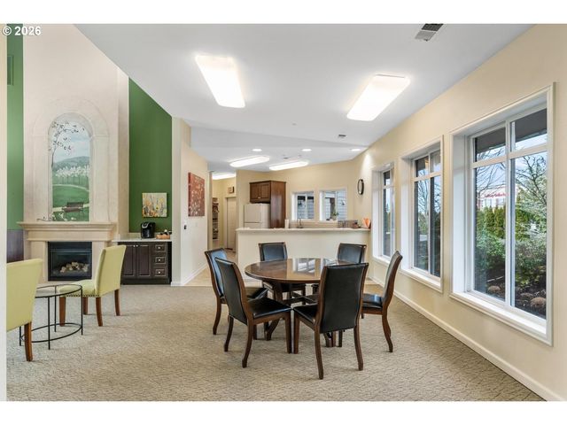 4884 Nw PROMENADE Ter 310, Portland, OR 97229