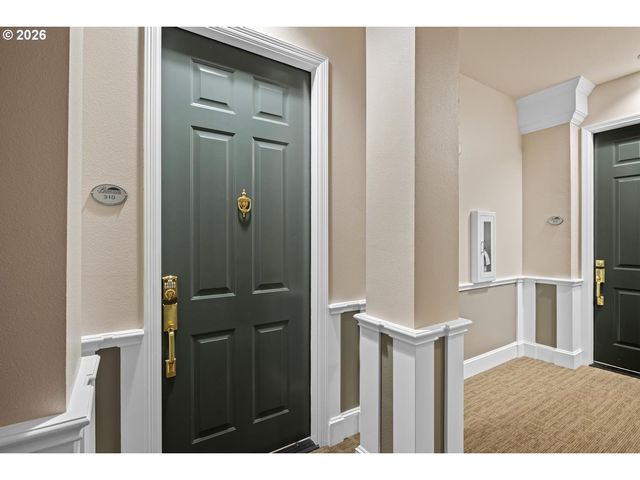4884 Nw PROMENADE Ter 310, Portland, OR 97229