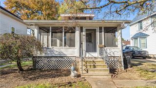 122 Bellfield Avenue, Elyria, OH 44035