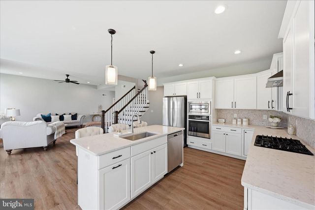 203 WRIGHT DR, Mechanicsburg, PA 17055