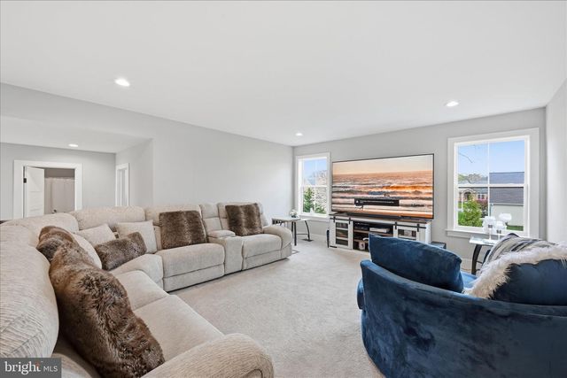 203 WRIGHT DR, Mechanicsburg, PA 17055