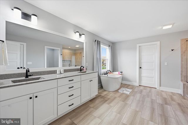 203 WRIGHT DR, Mechanicsburg, PA 17055