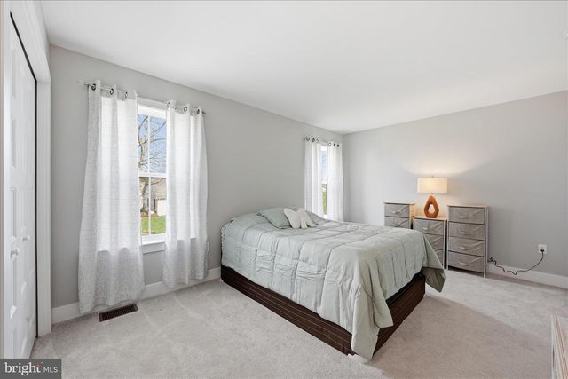 203 WRIGHT DR, Mechanicsburg, PA 17055