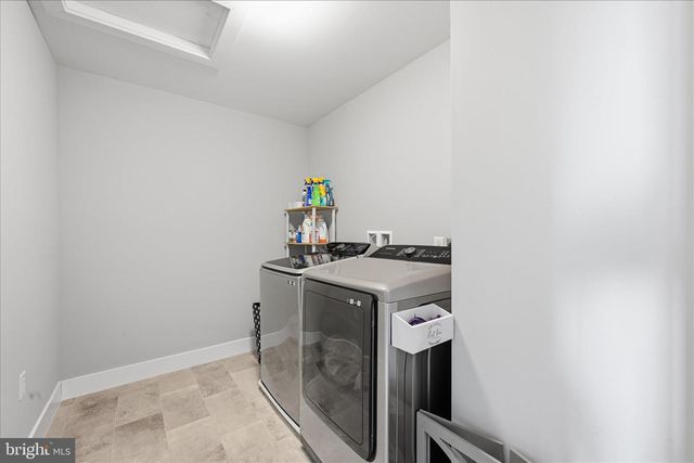 203 WRIGHT DR, Mechanicsburg, PA 17055