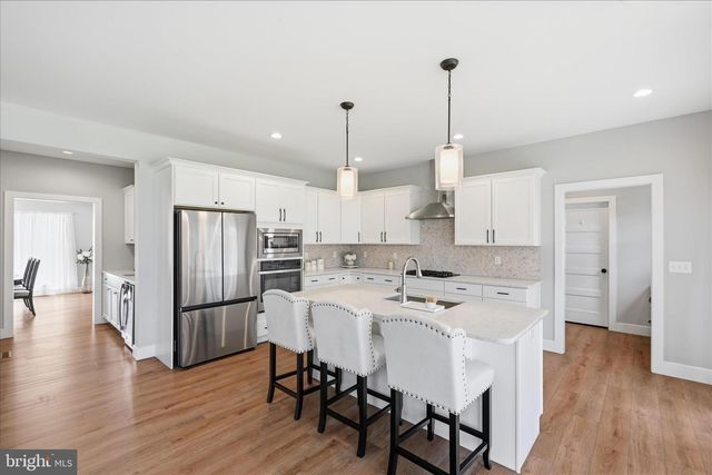 203 WRIGHT DR, Mechanicsburg, PA 17055
