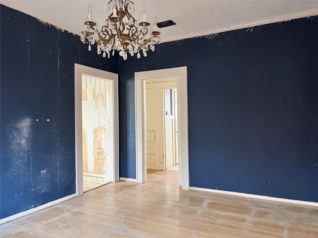 6147 Richmond Avenue, Dallas, TX 75214