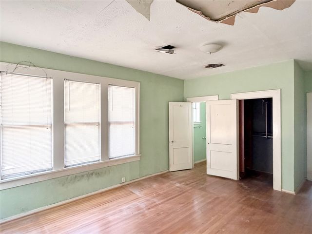6147 Richmond Avenue, Dallas, TX 75214
