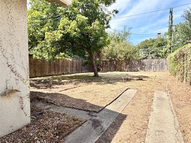 6147 Richmond Avenue, Dallas, TX 75214