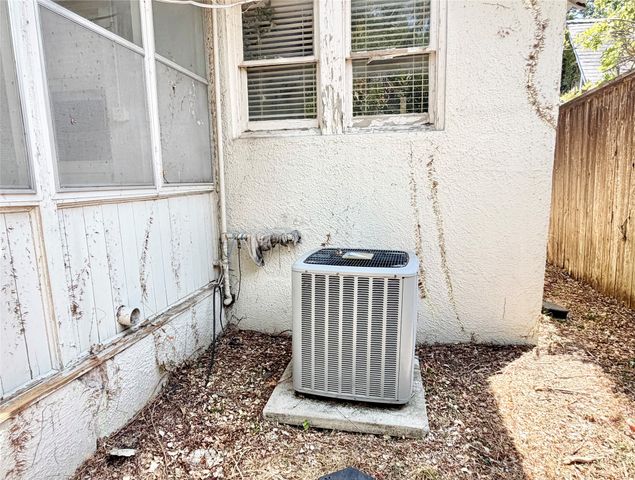 6147 Richmond Avenue, Dallas, TX 75214