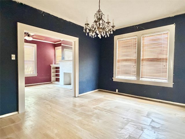 6147 Richmond Avenue, Dallas, TX 75214